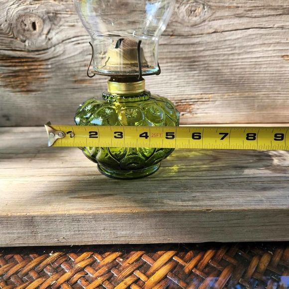 VINTAGE LE Smith Oil Lamp, Moss GREEN 13" Tall, Moon-Stars Pattern Pressed MCM - Picture 9 of 10